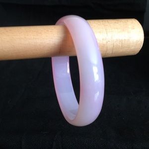 Pink Jade Bangle